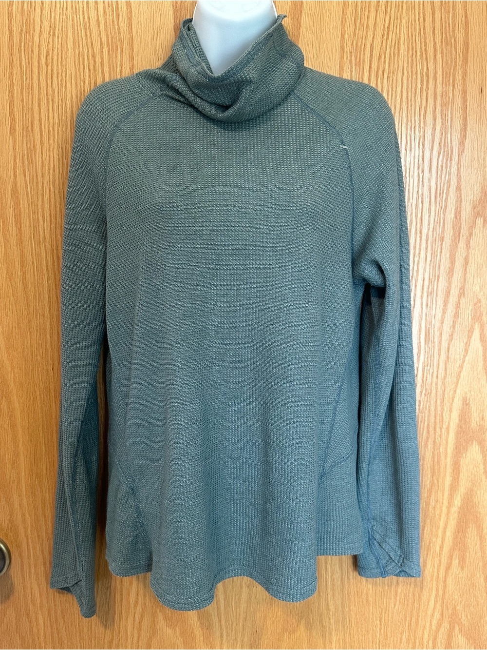 Kuhl Petra Waffle Knit Turtleneck Long Sleeve Grey/Green Top Size Large - Picture 6 of 6